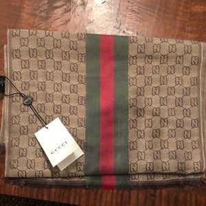 Gucci GG Jacquard knitted scarf